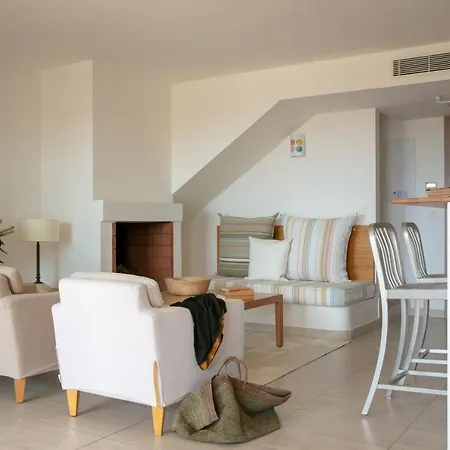 Aldeamento Turístico Domaine Santa Giulia Palace