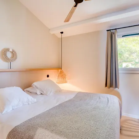 Domaine Santa Giulia Palace Holiday park 4*