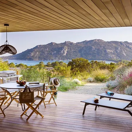 Aldeamento Turístico Domaine Santa Giulia Palace