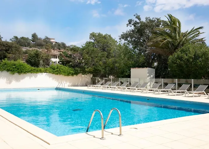 Holiday park Domaine Santa Giulia Palace Porto-Vecchio (Corsica)