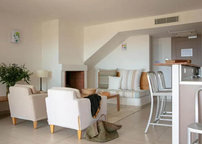 Holiday park Domaine Santa Giulia Palace