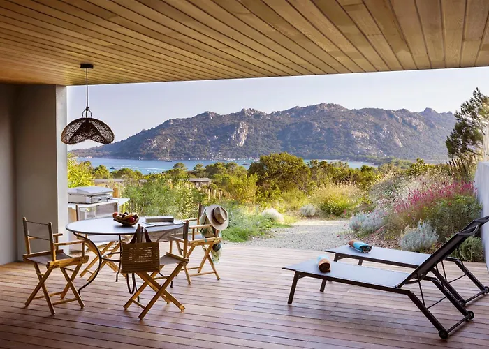 Holiday park Domaine Santa Giulia Palace