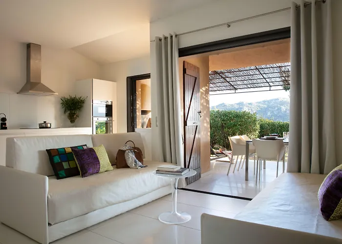 Holiday park Domaine Santa Giulia Palace Porto-Vecchio (Corsica)