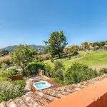 Domaine Santa Giulia Palace