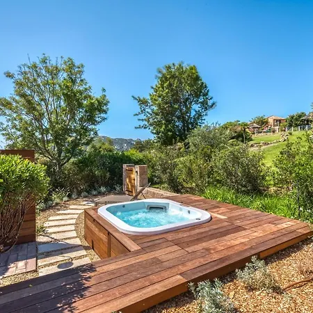 Domaine Santa Giulia Palace ホリデーパーク