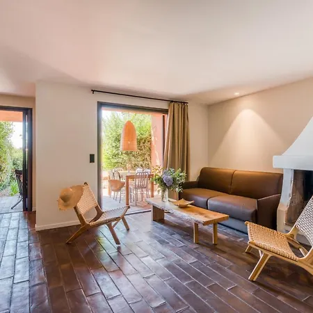 Domaine Santa Giulia Palace ホリデーパーク