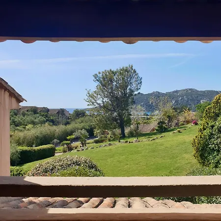 ホリデーパーク Domaine Santa Giulia Palace 4*