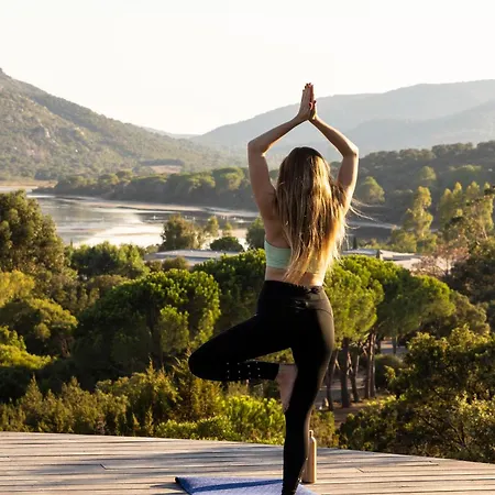 Prázdninový areál Domaine Santa Giulia Palace Porto-Vecchio (Corsica)