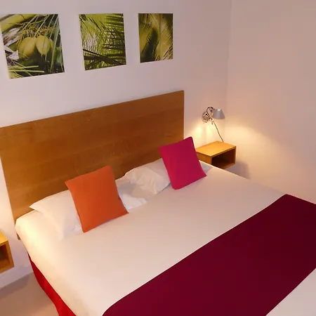Prázdninový areál Domaine Santa Giulia Palace 4*