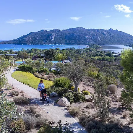 Üdülőpark Domaine Santa Giulia Palace 4*