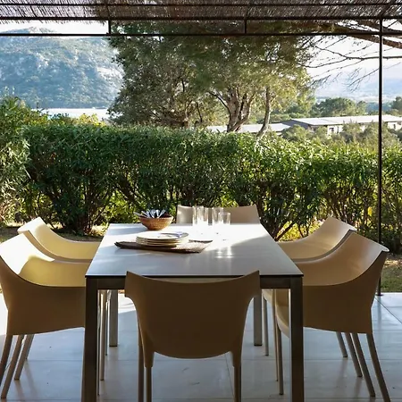 Domaine Santa Giulia Palace ポルトヴェッキオ