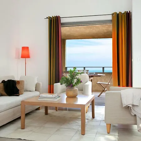 База отдыха Domaine Santa Giulia Palace 4*