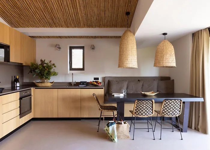 Domaine Santa Giulia Palace 假日公园 4*