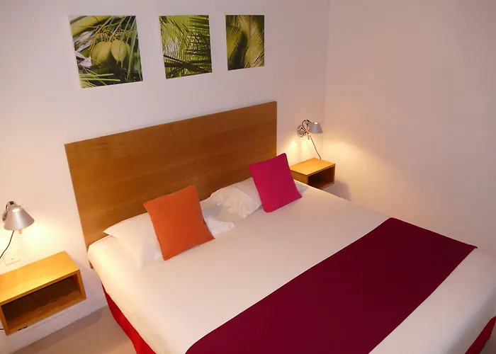 منتزه العطل Domaine Santa Giulia Palace 4*