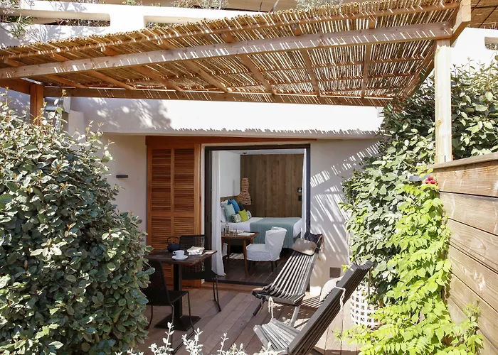 Domaine Santa Giulia Palace بورتو فيكشْيو