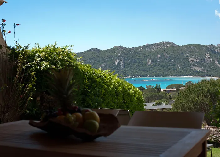 Domaine Santa Giulia Palace منتزه العطل بورتو فيكشْيو